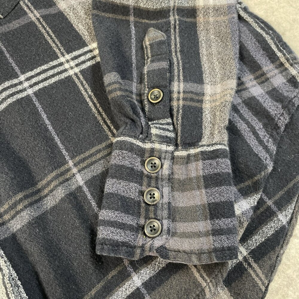 FREE‎ PEOPLE Top Womens Size Sm Blue Plaid Button Front Flannel Shirt Comfy Cozy - Picture 6 of 11